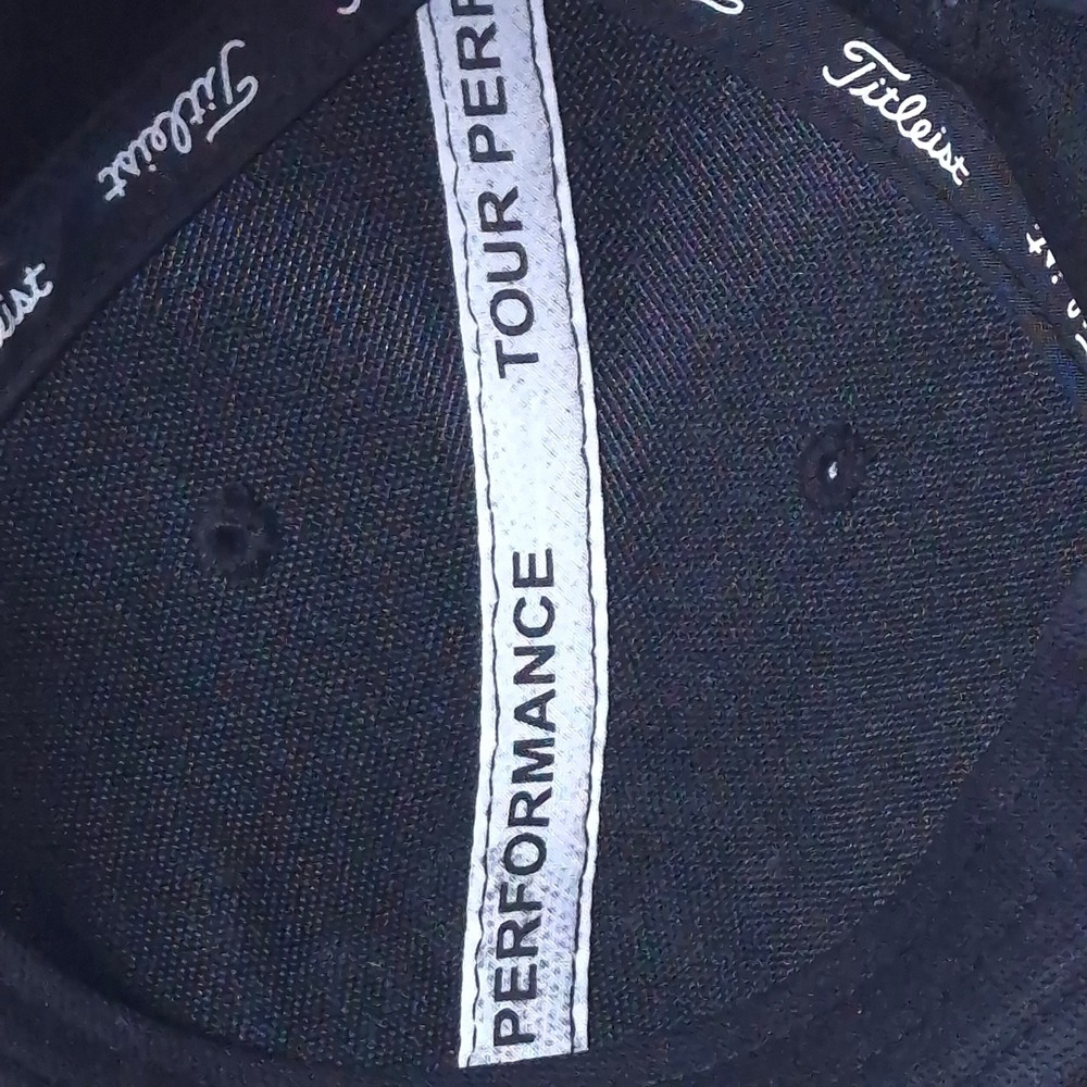 Titleist Tour Performance Golf Hat Black Adjustable FJ Pro V1 Logue Embroidery - Picture 8 of 9